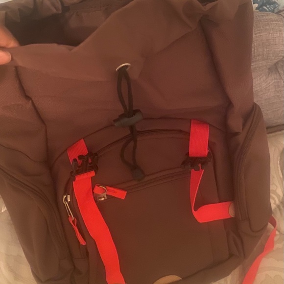 High Sierra back pack - Picture 3 of 6